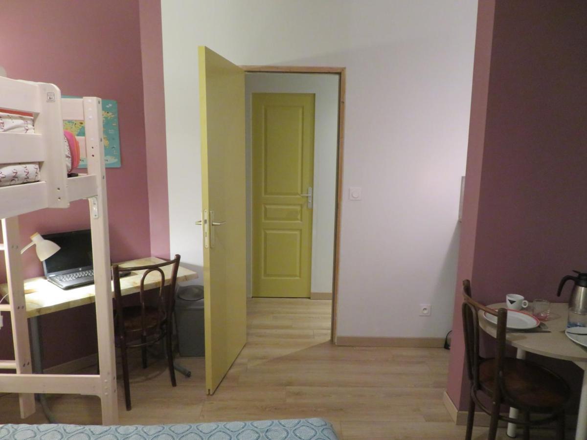 Les Chambres Studios De Pleslin-Foucher Eksteriør billede