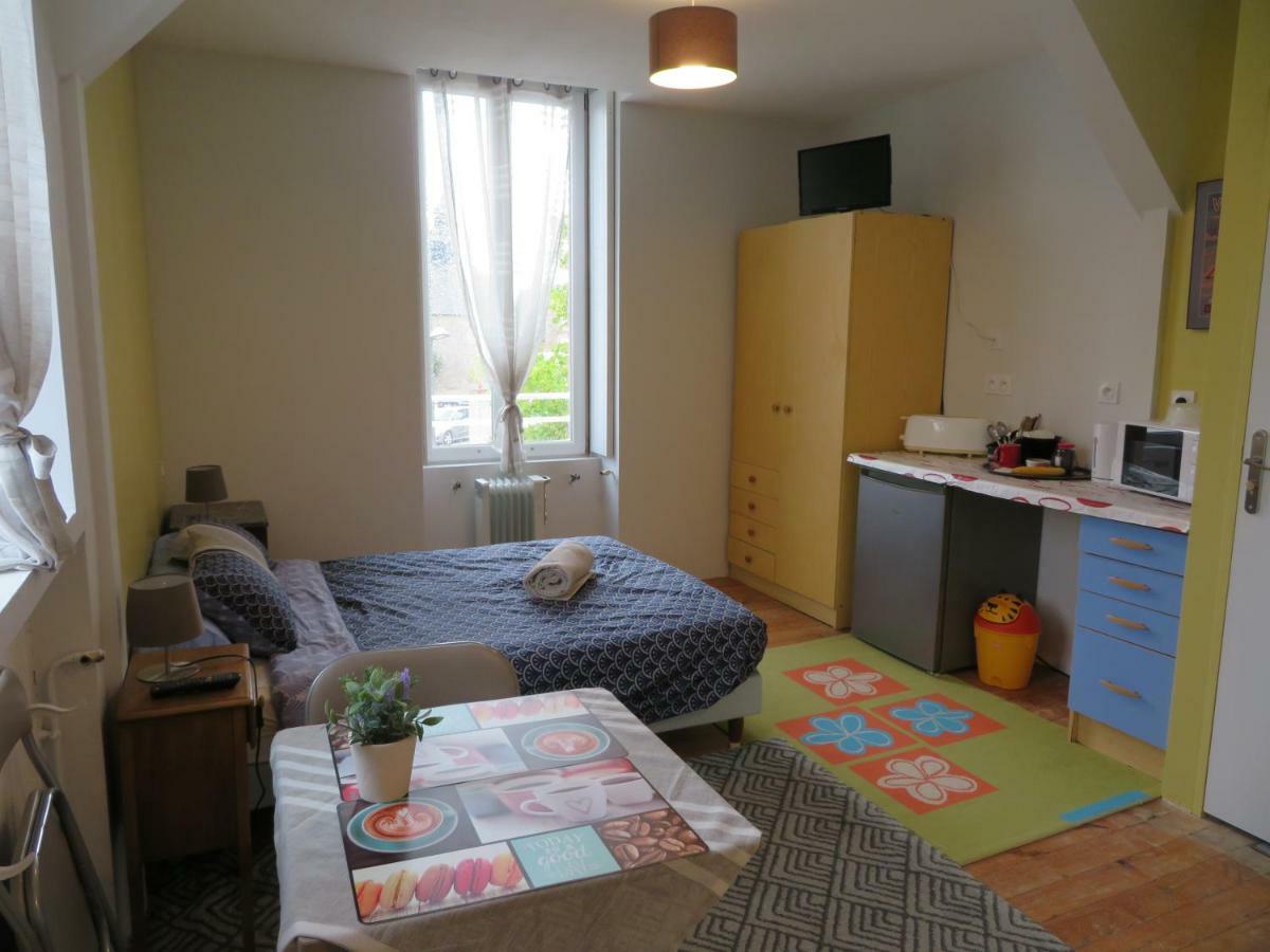 Les Chambres Studios De Pleslin-Foucher Eksteriør billede